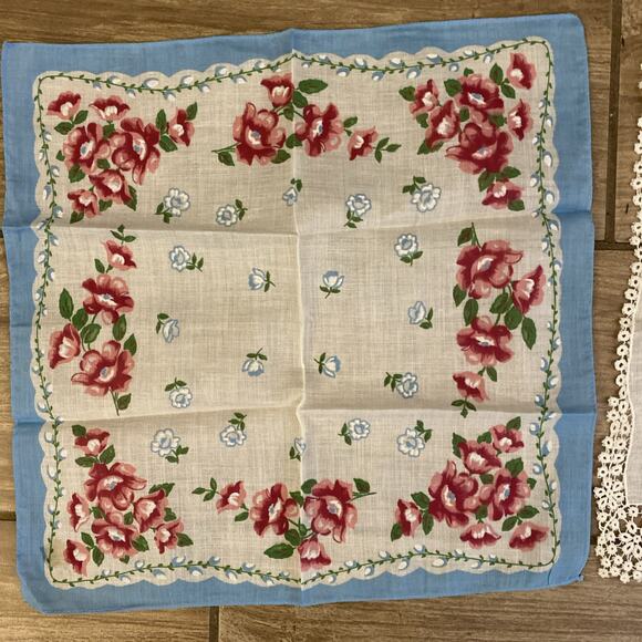 Vintage Hankie Lot Of Ladies Handkerchiefs - Picture 2 of 14